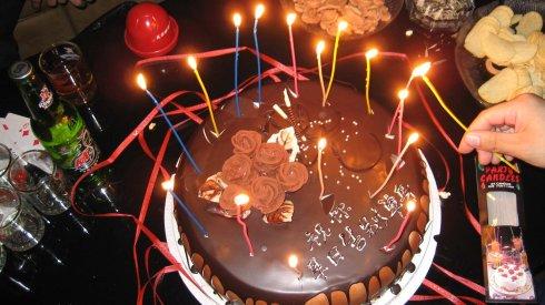 卓誠通訊旗下網絡品牌卓商網一家人一起吃頓飯員工生日聚餐會